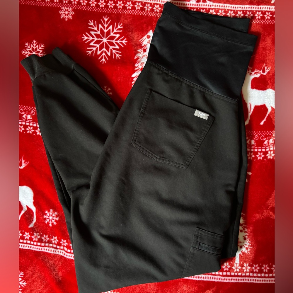 Figs maternity scrub pant jogger